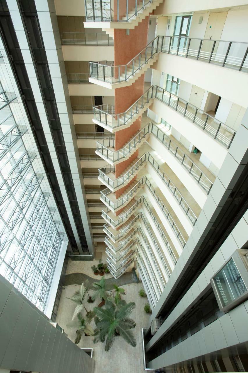 Aparthotel Okeanos On The Beach Herzliya Экстерьер фото