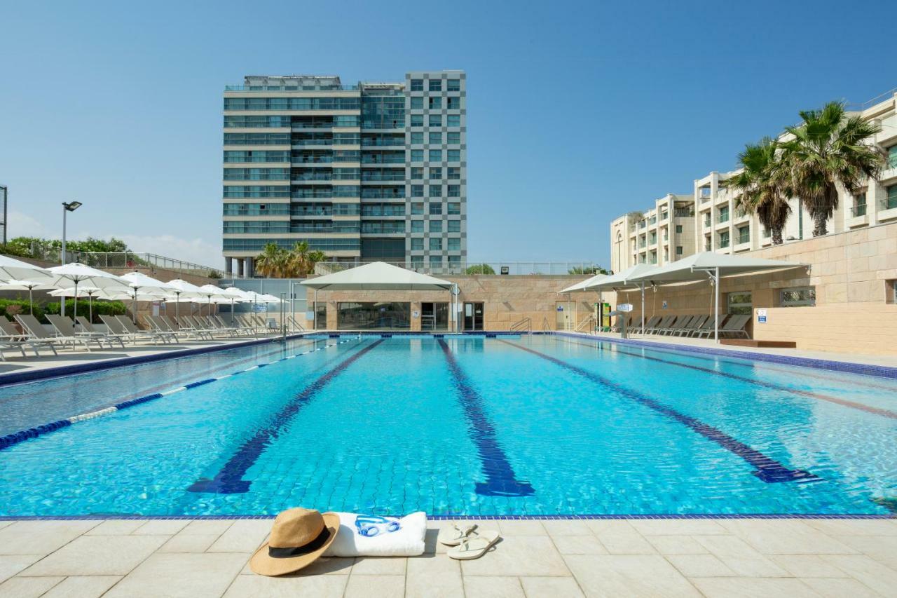 Aparthotel Okeanos On The Beach Herzliya Экстерьер фото