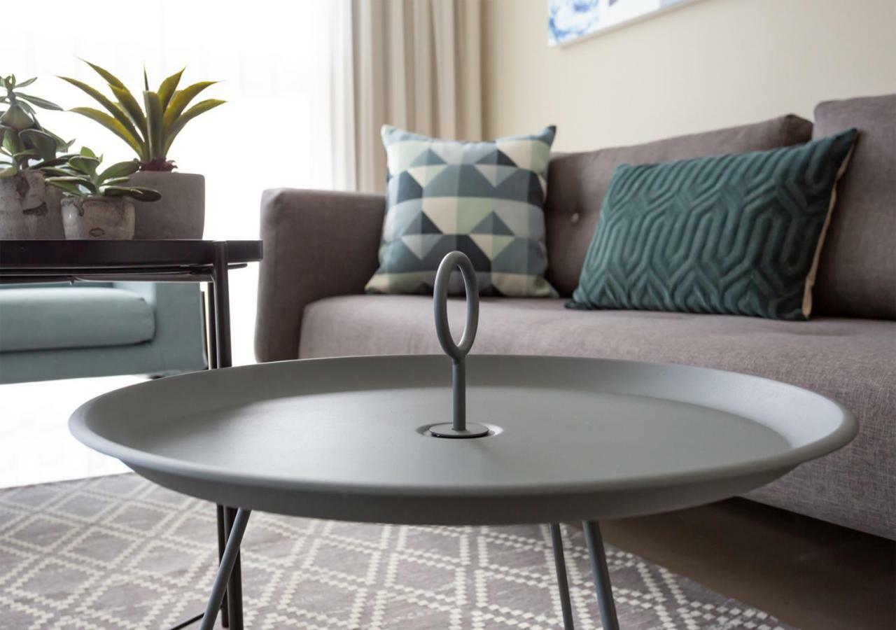 Aparthotel Okeanos On The Beach Herzliya Экстерьер фото